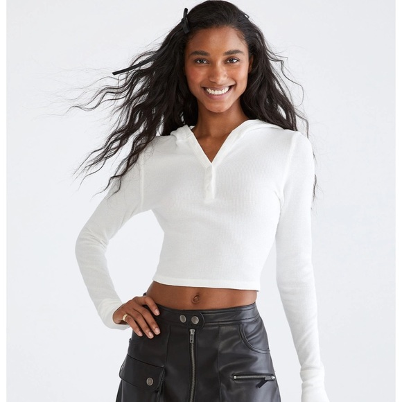 Aeropostale Size Small White Hooded Cropped Thermal Top Long Sleeved T-shirt - Picture 1 of 8